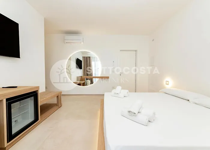 住宿加早餐酒店 Dolcevita 切萨雷奥港